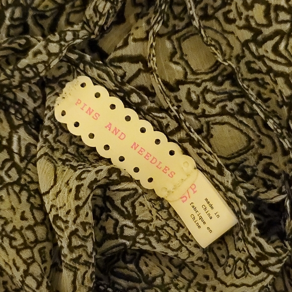 Pins and needles paisley lace top - Picture 8 of 9